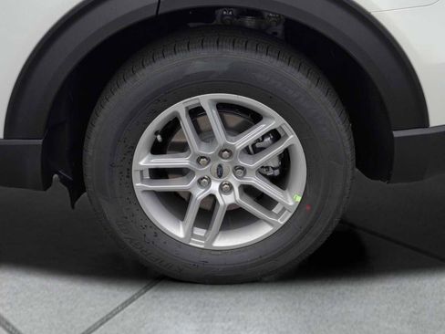 New 2025 Ford Explorer Active w/ Active Comfort Package image 17