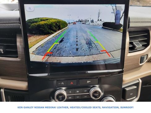 Used 2024 Ford Expedition Limited image 29