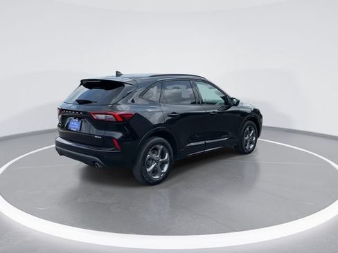 Used 2023 Ford Escape ST-Line w/ Tech Pack #1 AWD/4WD image 7