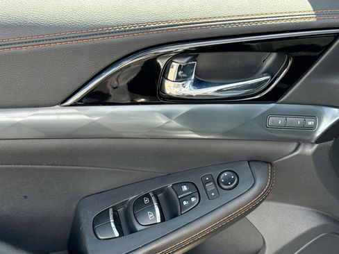 Used 2023 Nissan Maxima SR w/ Sport Mat Group image 21