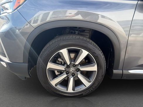 Used 2023 Honda Pilot Touring image 19