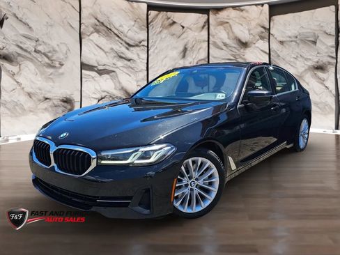 Used 2023 BMW 530i xDrive w/ Convenience Package AWD/4WD image 2