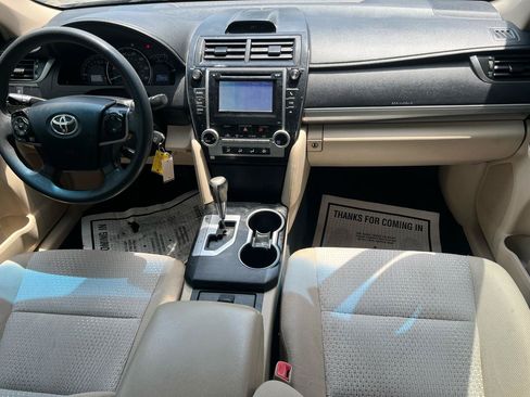 Used 2012 Toyota Camry LE FWD image 15