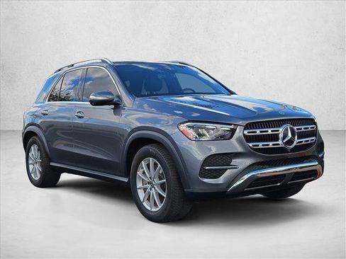Used 2024 Mercedes-Benz GLE 450 4MATIC image 3