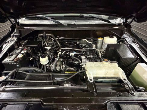 Used 2019 Nissan NV 3500 SL image 37