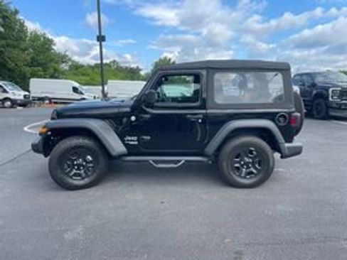 Used 2020 Jeep Wrangler Sport AWD/4WD image 6