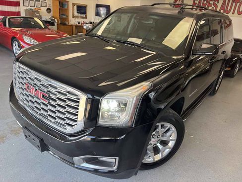 Used 2018 GMC Yukon XL SLE w/ SLE Value Package RWD image 10