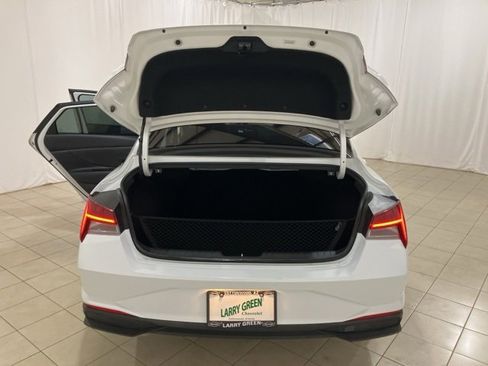 Used 2022 Hyundai Elantra Blue image 20