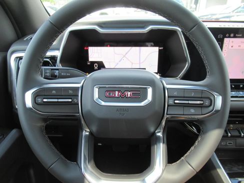 New 2026 GMC Canyon Elevation w/ Convenience Package RWD image 24