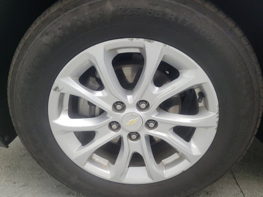 Used 2018 Chevrolet Equinox LS FWD image 31