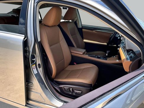 Used 2016 Lexus ES 350 w/ Premium Package w/Wood Trim FWD image 8