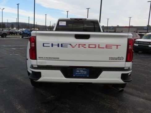 Used 2022 Chevrolet Silverado 3500 High Country image 15