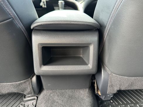Used 2024 Toyota Camry SE FWD image 14