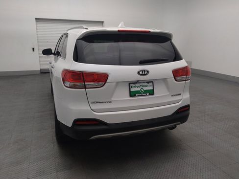 Used 2017 Kia Sorento EX FWD image 6