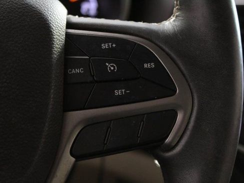 Used 2019 Jeep Grand Cherokee Overland image 20