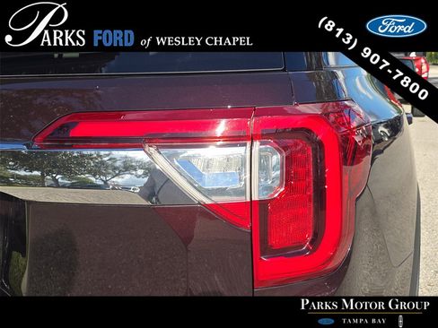 Used 2021 GMC Acadia SLT w/ Technology Package image 7