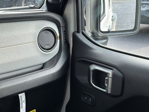 New 2026 Jeep Wrangler Unlimited Sport image 29