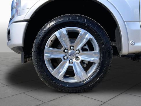 Used 2018 Ford F150 Platinum w/ Equipment Group 701A Luxury AWD/4WD image 10