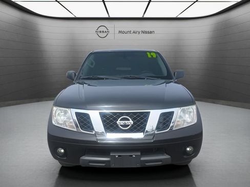 Used 2019 Nissan Frontier SV w/ Value Truck Package RWD image 1
