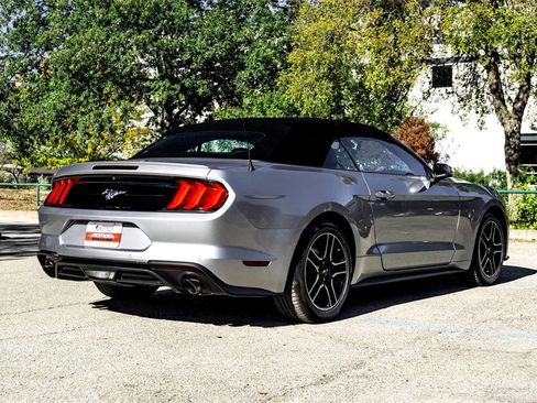 Used 2023 Ford Mustang Premium image 5