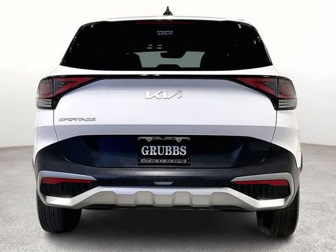 Used 2023 Kia Sportage EX image 6
