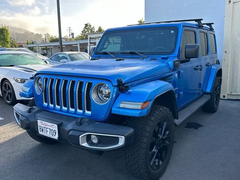 Used 2021 Jeep Wrangler Unlimited Sahara w/ Cold Weather Group AWD/4WD image 1