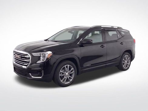 Used 2022 GMC Terrain SLT w/ Infotainment Package II AWD/4WD image 2