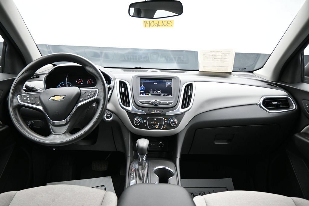 Used 2022 Chevrolet Equinox LS w/ LPO, Floor Liner Package FWD image 13