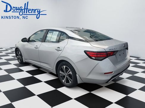 Used 2021 Nissan Sentra SV FWD image 3