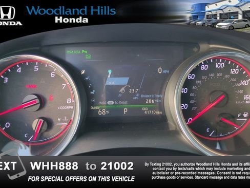 Used 2018 Toyota Camry XSE image 13