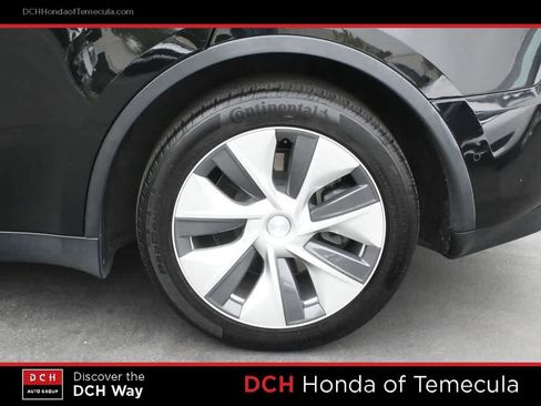 Used 2021 Tesla Model Y Long Range AWD/4WD image 22