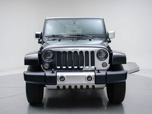 Used 2023 Jeep Wrangler Unlimited Sahara w/ LED Lighting Group AWD/4WD image 5