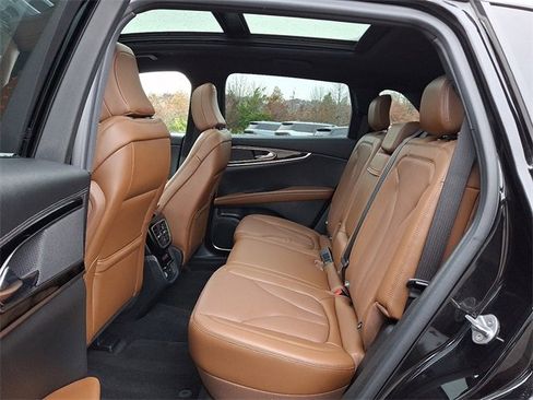 Certified 2023 Lincoln Nautilus Reserve image 11