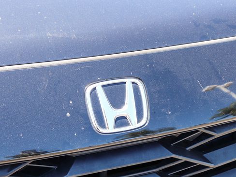 Used 2023 Honda HR-V Sport image 4