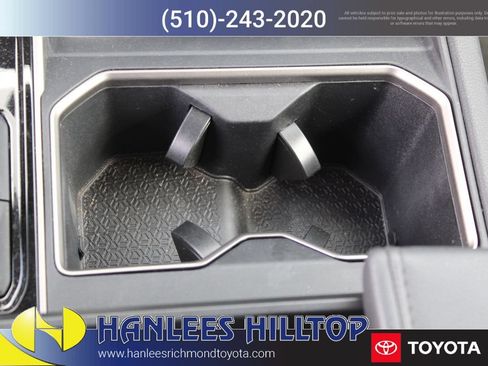 Used 2024 Toyota Tundra Limited AWD/4WD image 18