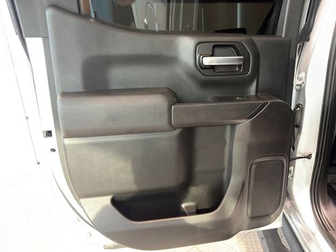 Used 2019 Chevrolet Silverado 1500 Custom Trail Boss w/ Custom Convenience Package image 21