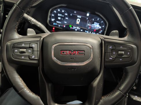 Used 2022 GMC Sierra 1500 AT4 w/ AT4 Premium Package AWD/4WD image 9