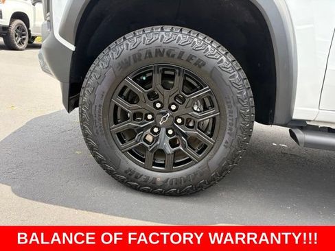 Used 2025 Chevrolet Colorado Trail Boss AWD/4WD image 9