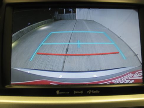 Used 2019 Toyota Highlander XLE image 22