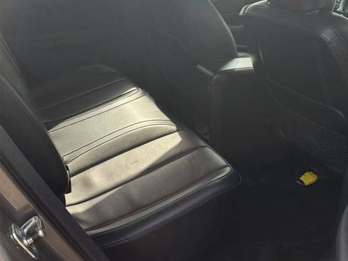 Used 2011 GMC Terrain SLT FWD image 10