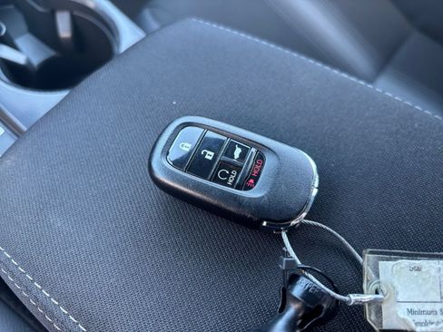Used 2025 Honda Civic Sport image 21