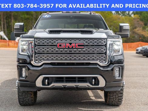 Used 2021 GMC Sierra 3500 Denali w/ Denali Ultimate Package AWD/4WD image 2