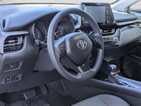 Used 2021 Toyota C-HR LE FWD image 10
