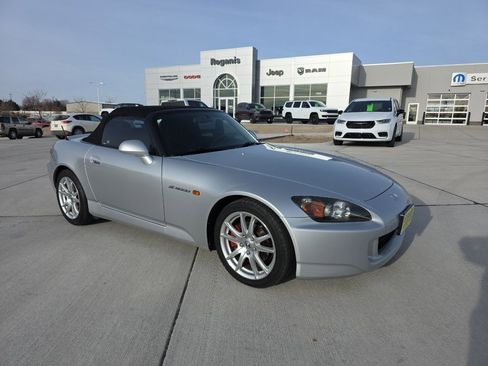 Used 2005 Honda S2000 image 3