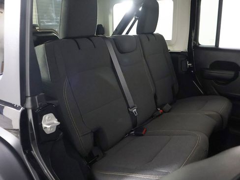 Used 2024 Jeep Wrangler Unlimited Sport AWD/4WD image 30