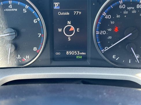 Used 2018 Toyota RAV4 XLE image 34