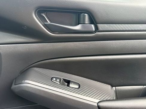 Used 2025 Nissan Altima 2.5 S image 18