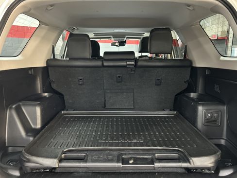 Used 2022 Toyota 4Runner Limited AWD/4WD image 32