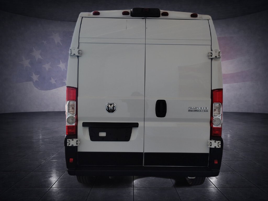 Used 2024 RAM ProMaster 2500 w/ Convenience Group FWD image 4