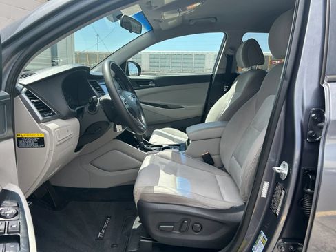 Used 2016 Hyundai Tucson SE w/ Option Group 02 FWD image 25